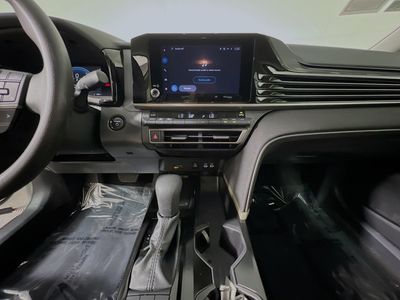 2025 Toyota Camry — photo 22 view