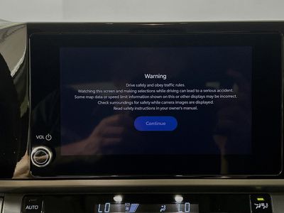 2025 Toyota Camry — photo 25 view