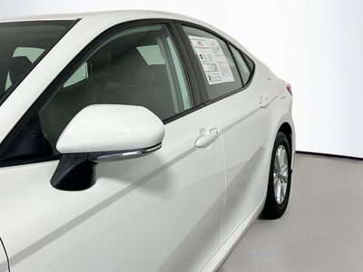 2025 Toyota Camry — photo 10 view
