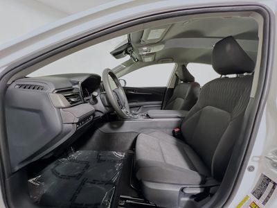 2025 Toyota Camry — photo 12 view