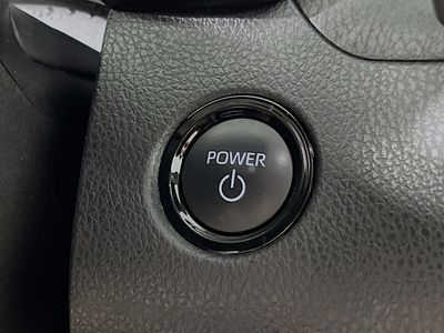 2025 Toyota Camry — photo 20 view
