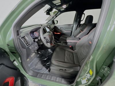 2024 Nissan Frontier - Photo 12