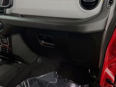 2025 Jeep Wrangler - Photo 32