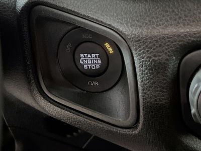 2025 Jeep Wrangler - Photo 20