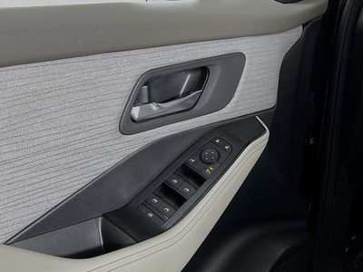 2023 Nissan Rogue - Photo 14