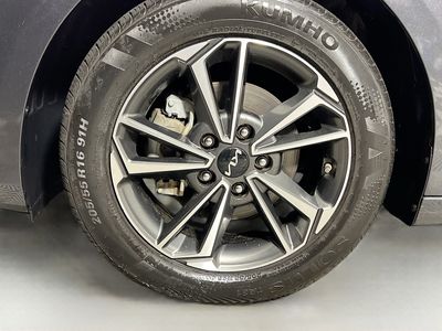 2022 Kia Forte - Photo 11