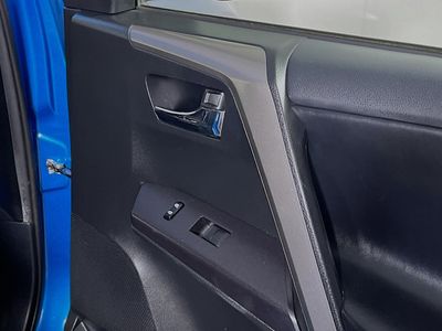 2018 Toyota RAV4 - Photo 29