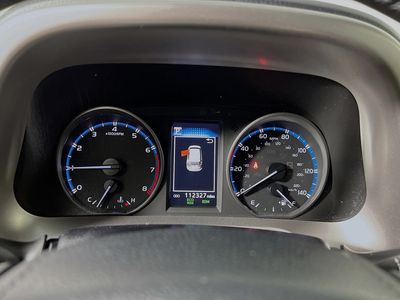 2018 Toyota RAV4 - Photo 19
