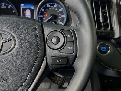 2018 Toyota RAV4 - Photo 17