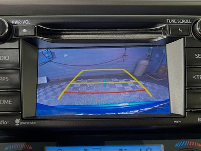 2018 Toyota RAV4 - Photo 25