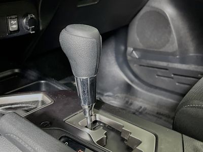 2018 Toyota RAV4 - Photo 21