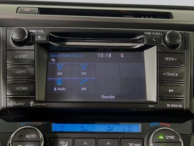 2018 Toyota RAV4 - Photo 24
