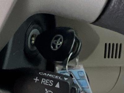 2011 Toyota Corolla - Photo 18