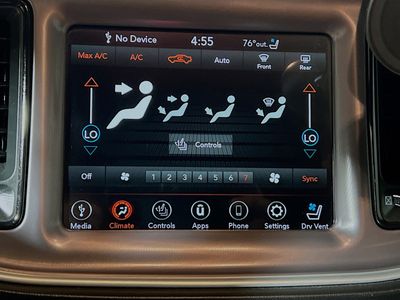 2022 Dodge Challenger - Photo 24