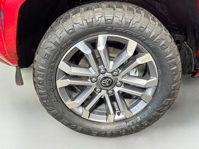 2026 Toyota 4Runner i-FORCE MAX Hybrid - Photo 11