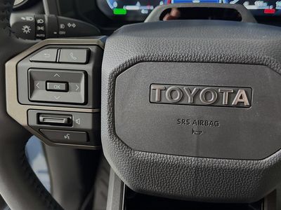2026 Toyota Land Cruiser - Photo 16