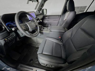 2026 Toyota Land Cruiser - Photo 12