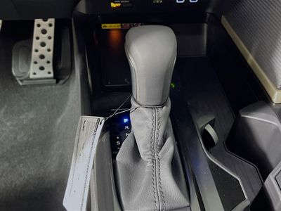 2026 Toyota Camry - Photo 21