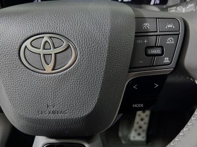2026 Toyota Camry - Photo 17