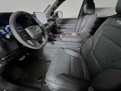 2026 Toyota Tundra Hybrid - Photo 11