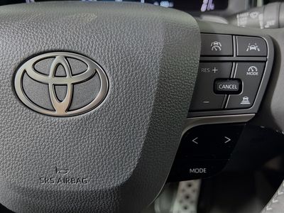 2026 Toyota Camry - Photo 17