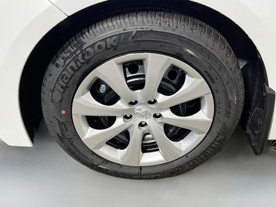 2026 Toyota Corolla - Photo 11