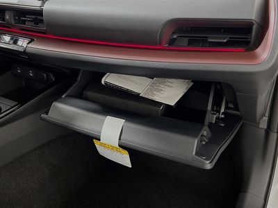 2026 Toyota Prius Plug-In Hybrid - Photo 32