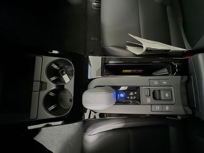 2026 Toyota Prius Plug-In Hybrid - Photo 22