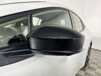 2026 Toyota Prius Plug-In Hybrid - Photo 10