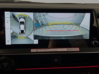 2026 Toyota Prius Plug-In Hybrid - Photo 25