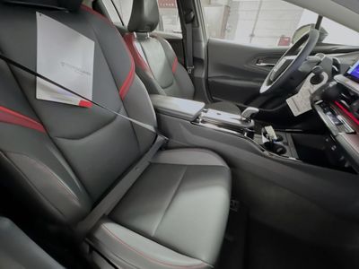 2026 Toyota Prius Plug-In Hybrid - Photo 28