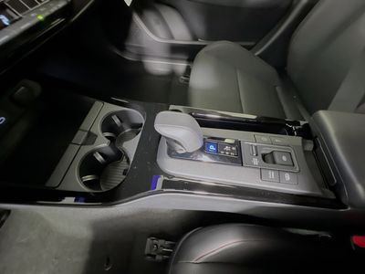 2026 Toyota Prius Plug-In Hybrid - Photo 22