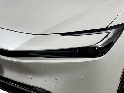 2026 Toyota Prius Plug-In Hybrid - Photo 9