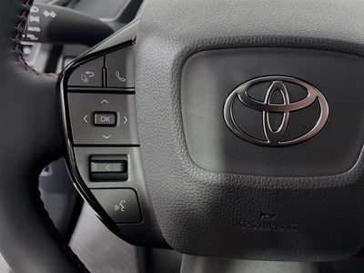 2025 Toyota Prius Plug-In Hybrid - Photo 16