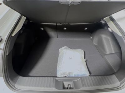 2025 Toyota Prius Plug-In Hybrid - Photo 31