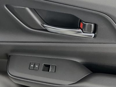 2025 Toyota Prius Plug-In Hybrid - Photo 29