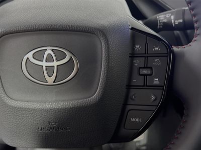 2025 Toyota Prius Plug-In Hybrid - Photo 17