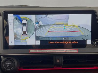 2026 Toyota Prius Plug-In Hybrid - Photo 25