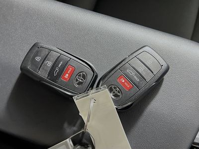 2026 Toyota Prius Plug-In Hybrid - Photo 33