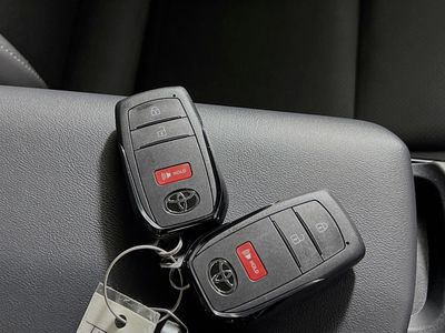 2026 Toyota Prius - Photo 33