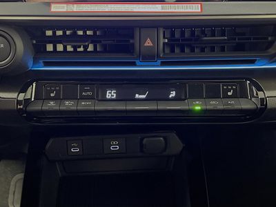 2026 Toyota Prius - Photo 23