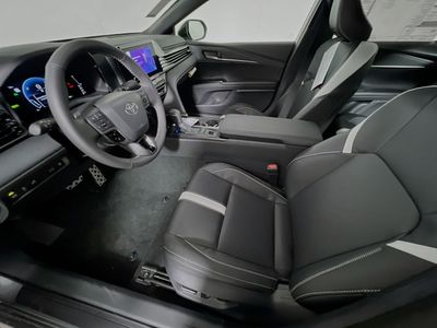 2026 Toyota Camry — photo 12 view