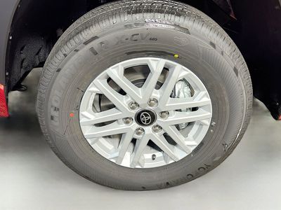 2026 Toyota Tundra — photo 10 view