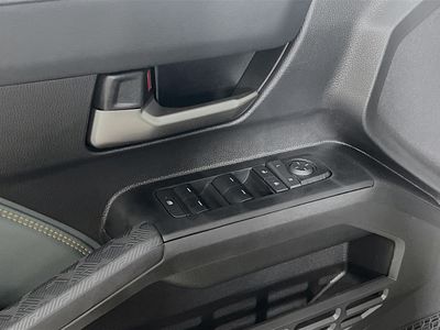 2025 Toyota Tacoma Hybrid - Photo 14