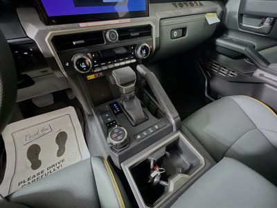 2025 Toyota Tacoma Hybrid - Photo 22