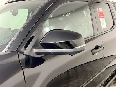 2025 Toyota Tacoma Hybrid - Photo 10