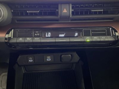 2026 Toyota Prius Plug-In Hybrid - Photo 23