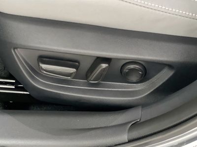 2026 Toyota Camry - Photo 13