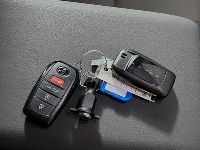 2026 Toyota Camry - Photo 33