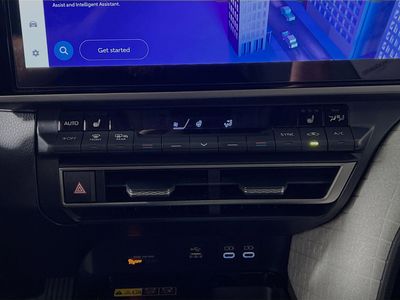 2026 Toyota Camry - Photo 23